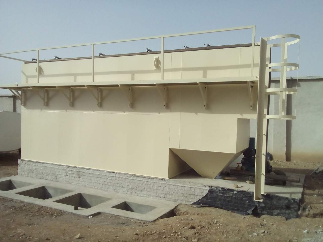 پروژه طراحی و ساخت پکیج فلزی تصفیه فاضلاب بهداشتی (آرد مانا)