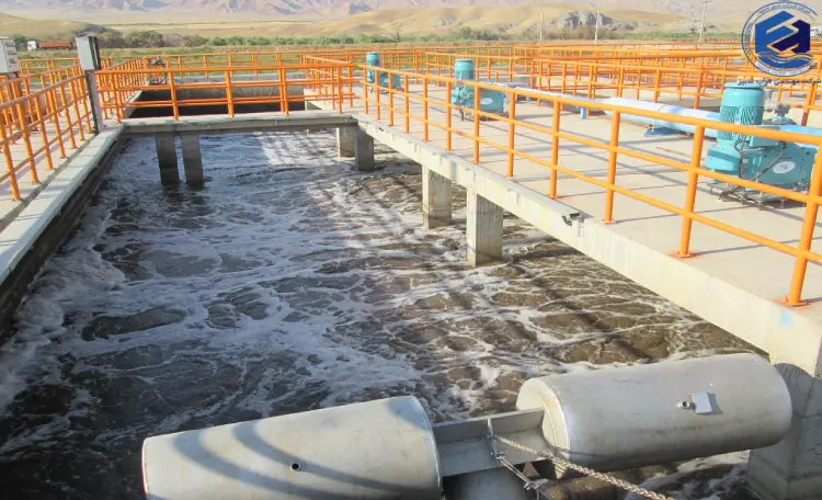 تجهیزات مربوط به تصفیه خانه فاضلاب